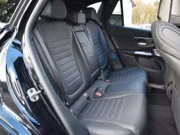 MERCEDES-BENZ GLC 450d 4Matic 3xAMG DIGI-LIGH PANO M…