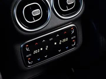 MERCEDES-BENZ GLC 450d 4Matic 3xAMG DIGI-LIGH PANO M…