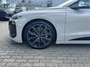 AUDI S6 e-tron Avant edition one beige PANO S-SITZE