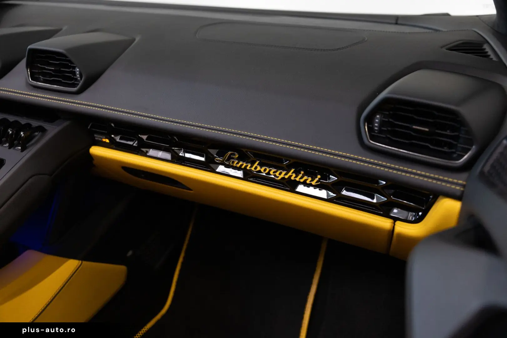 LAMBORGHINI Huracán EVO Spyder NOVITEC LIFT SENSONUM