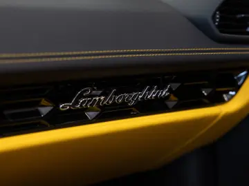 LAMBORGHINI Huracán EVO Spyder NOVITEC LIFT SENSONUM