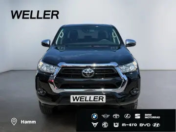 TOYOTA Hilux 2.4 D Double Cab Comfort AT  Navi CAM SHZ