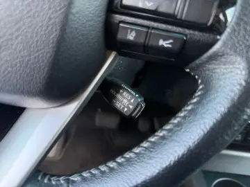 TOYOTA Hilux 2.4 D Double Cab Comfort AT  Navi CAM SHZ