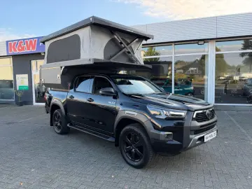 TOYOTA Hilux Double Cab Invincible 4x4 AUTOMATIK AHK