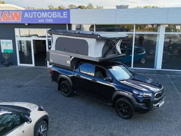 TOYOTA Hilux Double Cab Invincible 4x4 AUTOMATIK AHK