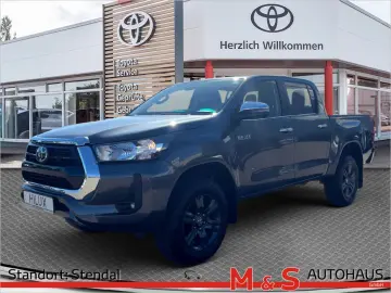 TOYOTA Hilux 2.8 Double Cab Comfort 4x4 KAMERA NAVI