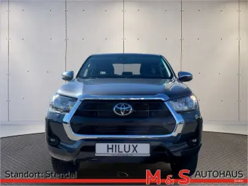 TOYOTA Hilux 2.8 Double Cab Comfort 4x4 KAMERA NAVI
