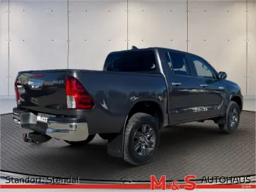 TOYOTA Hilux 2.8 Double Cab Comfort 4x4 KAMERA NAVI
