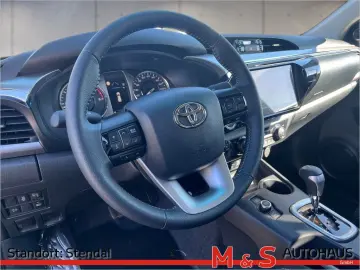 TOYOTA Hilux 2.8 Double Cab Comfort 4x4 KAMERA NAVI