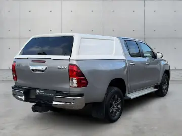 TOYOTA Hilux Double Cab Comfort 4x4