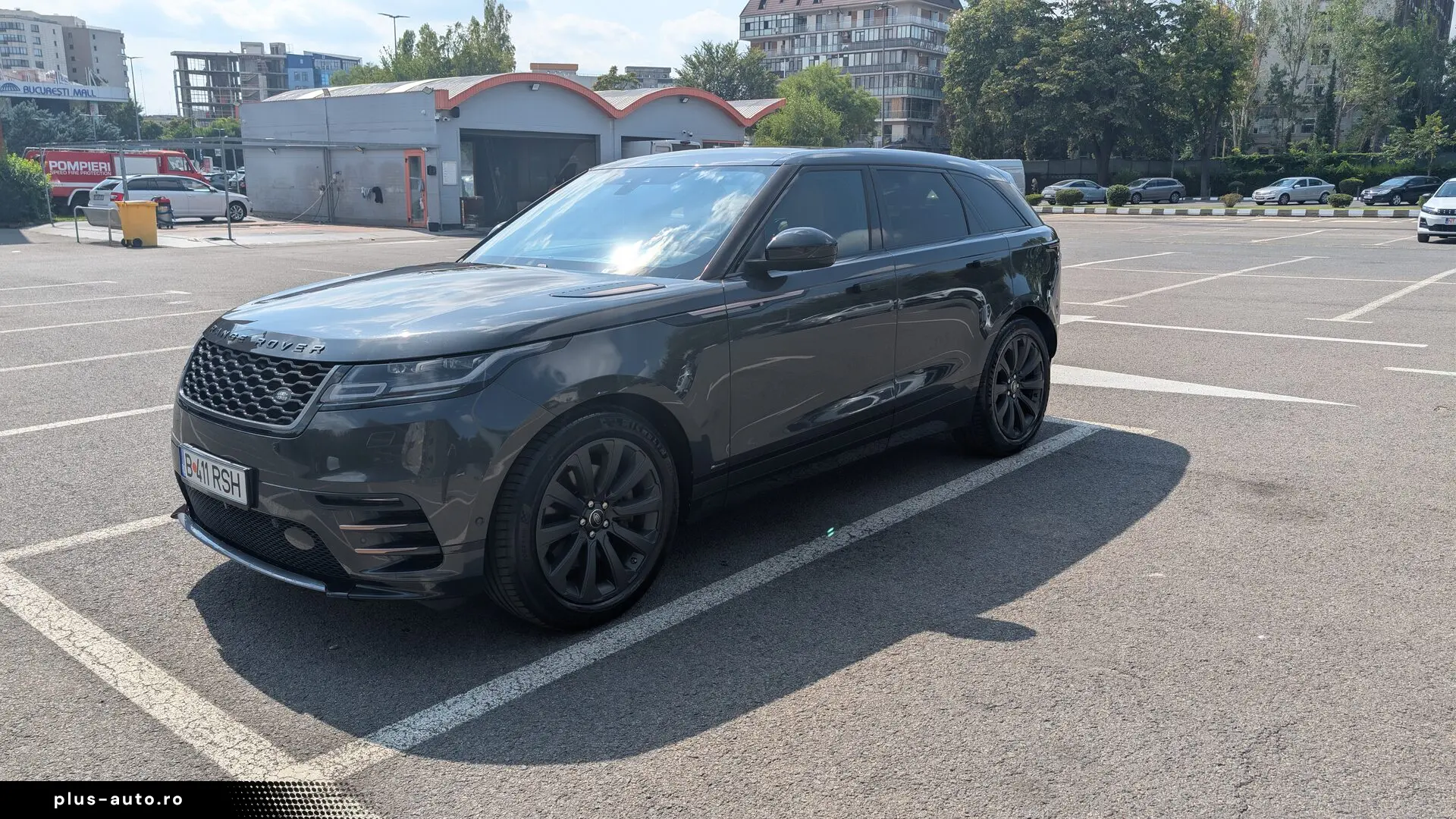 Range Rover Velar 3.0 V6 D300 R-Dynamic SE  300 CP  4x4