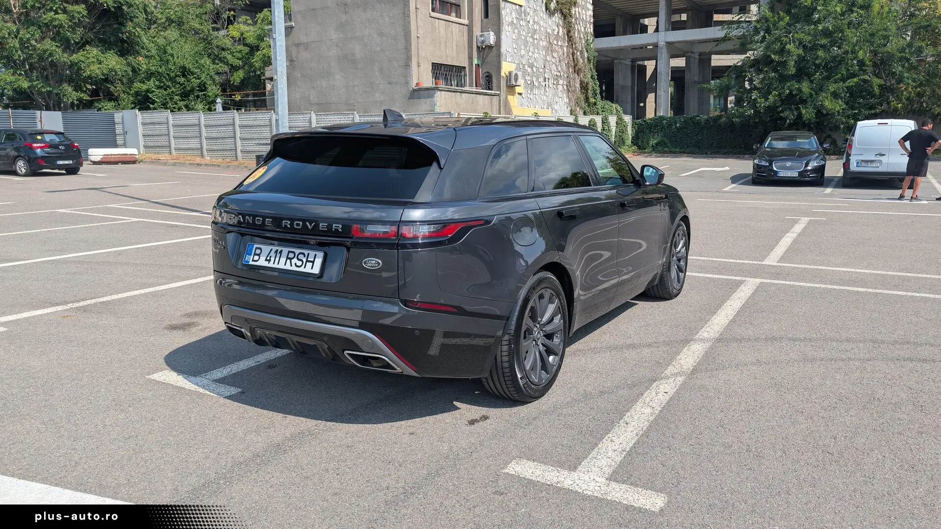 Range Rover Velar 3.0 V6 D300 R-Dynamic SE  300 CP  4x4