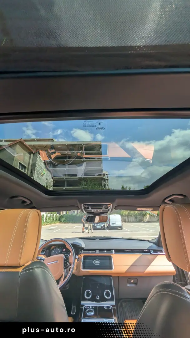 Range Rover Velar 3.0 V6 D300 R-Dynamic SE  300 CP  4x4