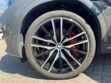 BMW X6 xDrive40d M Sport Laser Pano Head-up H&K AHK