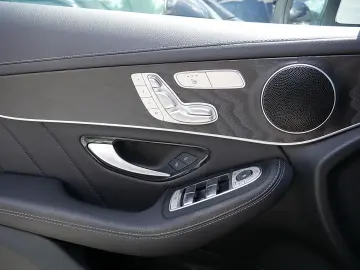 MERCEDES-BENZ GLC 300 d 4M AMG Coupé MEMORY 360 -Kamera LED