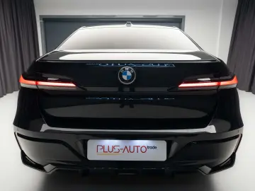BMW 740d xDrive M Sport Pro  Individual  Faruri Crystal  B&W