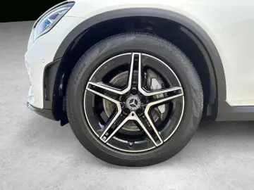 MERCEDES-BENZ GLC 200 4MATIC Coupé AMG BUSINESS 360 NAVI
