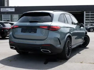 MERCEDES-BENZ GLC 300 de 4M AMG-Sport Technik Pano AHK Distr