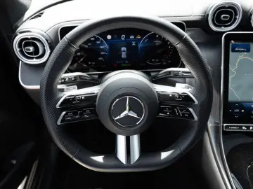 MERCEDES-BENZ GLC 300 de 4M AMG-Sport Technik Pano AHK Distr