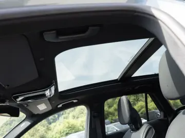 MERCEDES-BENZ GLC 300 de 4M AMG-Sport Technik Pano AHK Distr