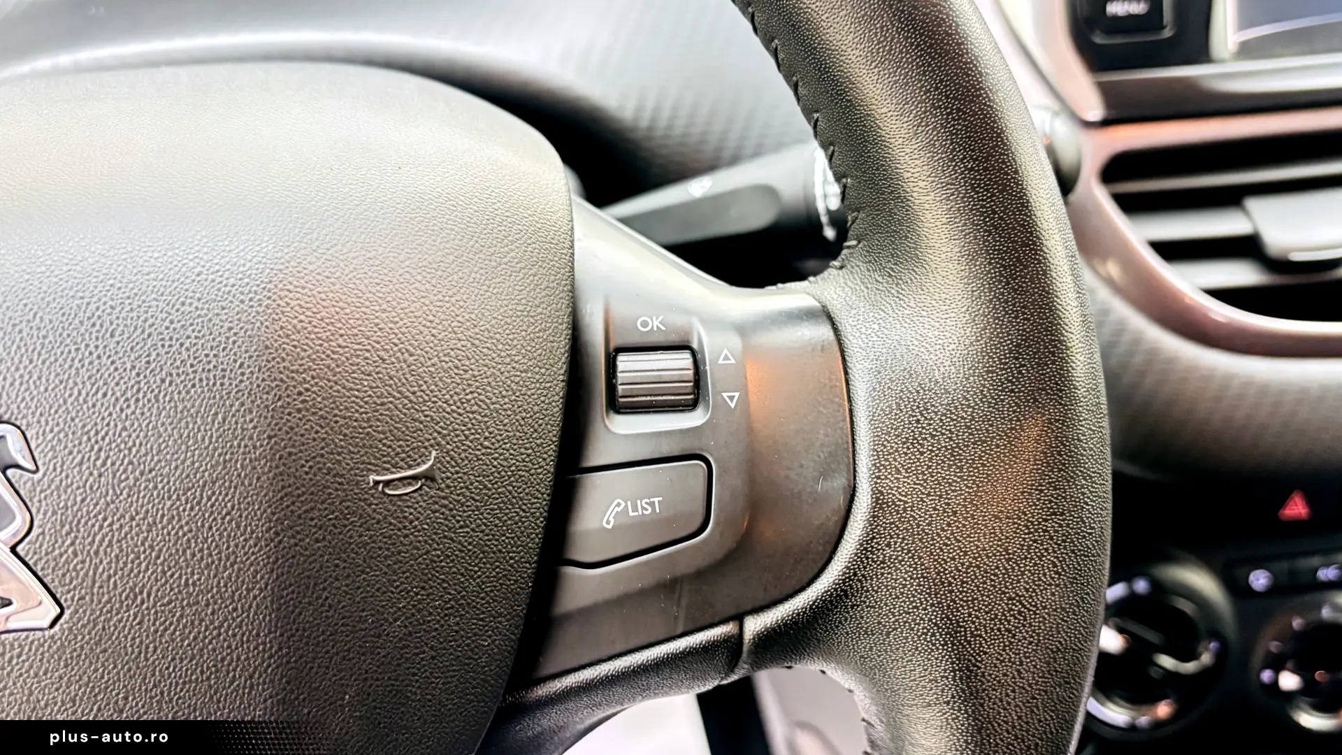 PEUGEOT   2008   1.2 BENZINA   82CP   An 2014   Euro 5   Man