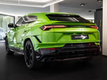 LAMBORGHINI Urus S