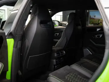 LAMBORGHINI Urus S