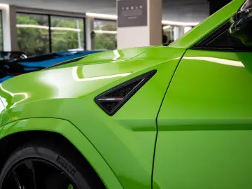 LAMBORGHINI Urus S