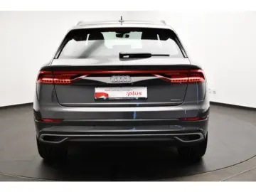 Audi Q8 50 TDI quattro tiptronic
