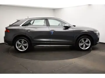 Audi Q8 50 TDI quattro tiptronic