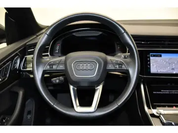 Audi Q8 50 TDI quattro tiptronic