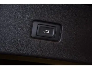 Audi Q8 50 TDI quattro tiptronic