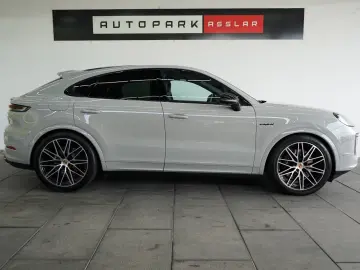Cayenne Coupé E-Hybrid Black Edition Garantie 05 2028