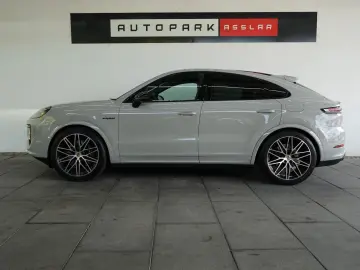 Cayenne Coupé E-Hybrid Black Edition Garantie 05 2028