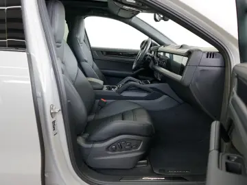 Cayenne Coupé E-Hybrid Black Edition Garantie 05 2028