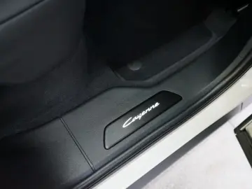 Cayenne Coupé E-Hybrid Black Edition Garantie 05 2028