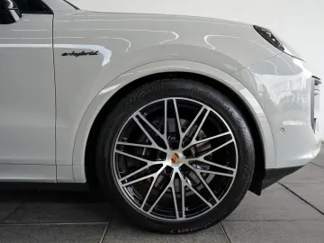 Cayenne Coupé E-Hybrid Black Edition Garantie 05 2028