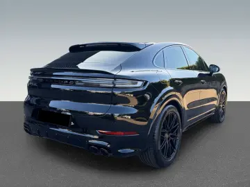 Porsche Cayenne GTS Coupe - InnoDrive - HUD