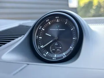Porsche Cayenne GTS Coupe - InnoDrive - HUD