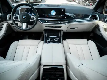 BMW X7 40d M SPORT