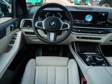 BMW X7 40d M SPORT
