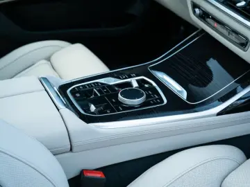 BMW X7 40d M SPORT