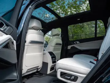 BMW X7 40d M SPORT