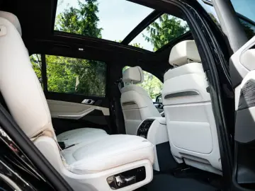 BMW X7 40d M SPORT