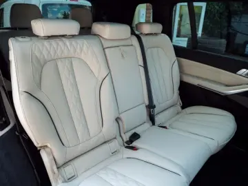 BMW X7 40d M SPORT