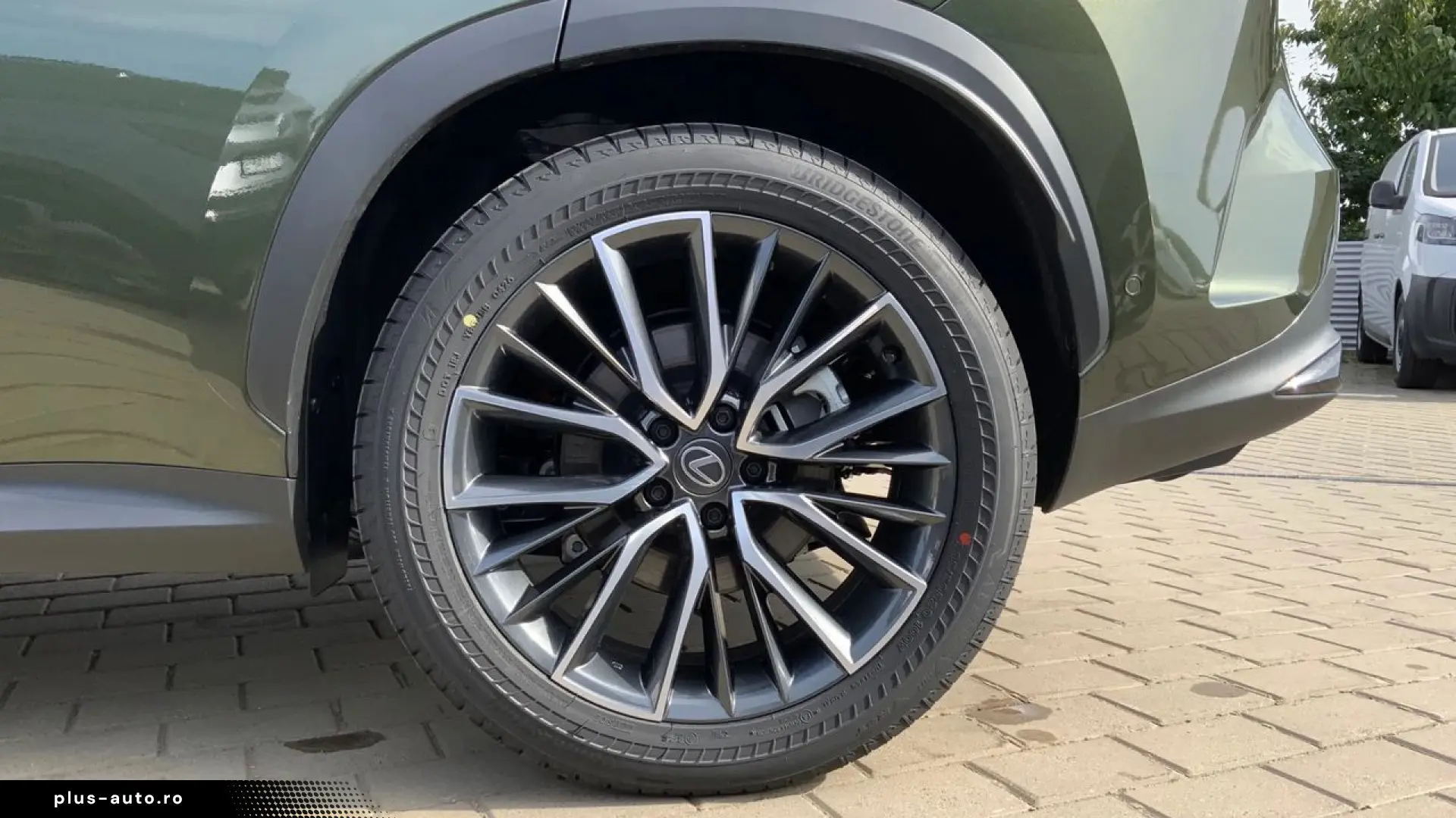 Lexus Serianx