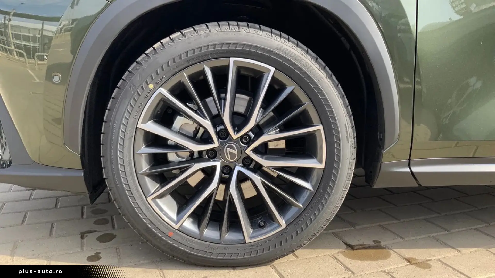 Lexus Serianx