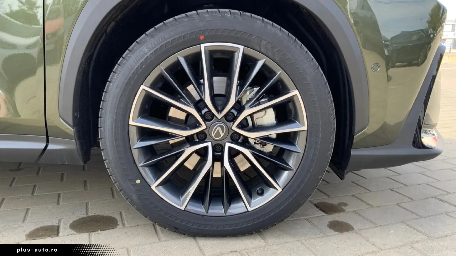 Lexus Serianx