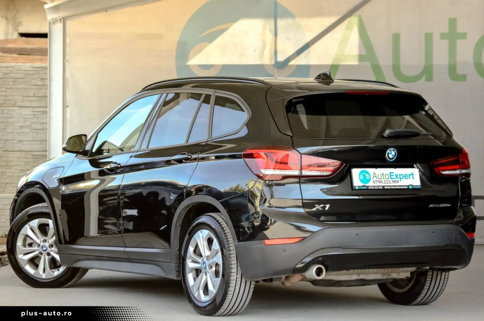 BMW X1 2022 — imagine 8