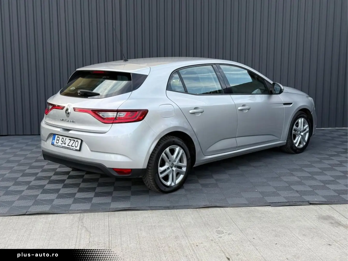 Renault Megane 1.6 Benzina Aspirat 2018    Vindem in rate av